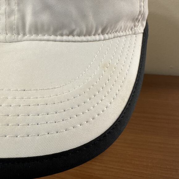 Nike Hat Cap Strap Back White Black Swoosh Featherlight Golf Tennis Running - Picture 3 of 13